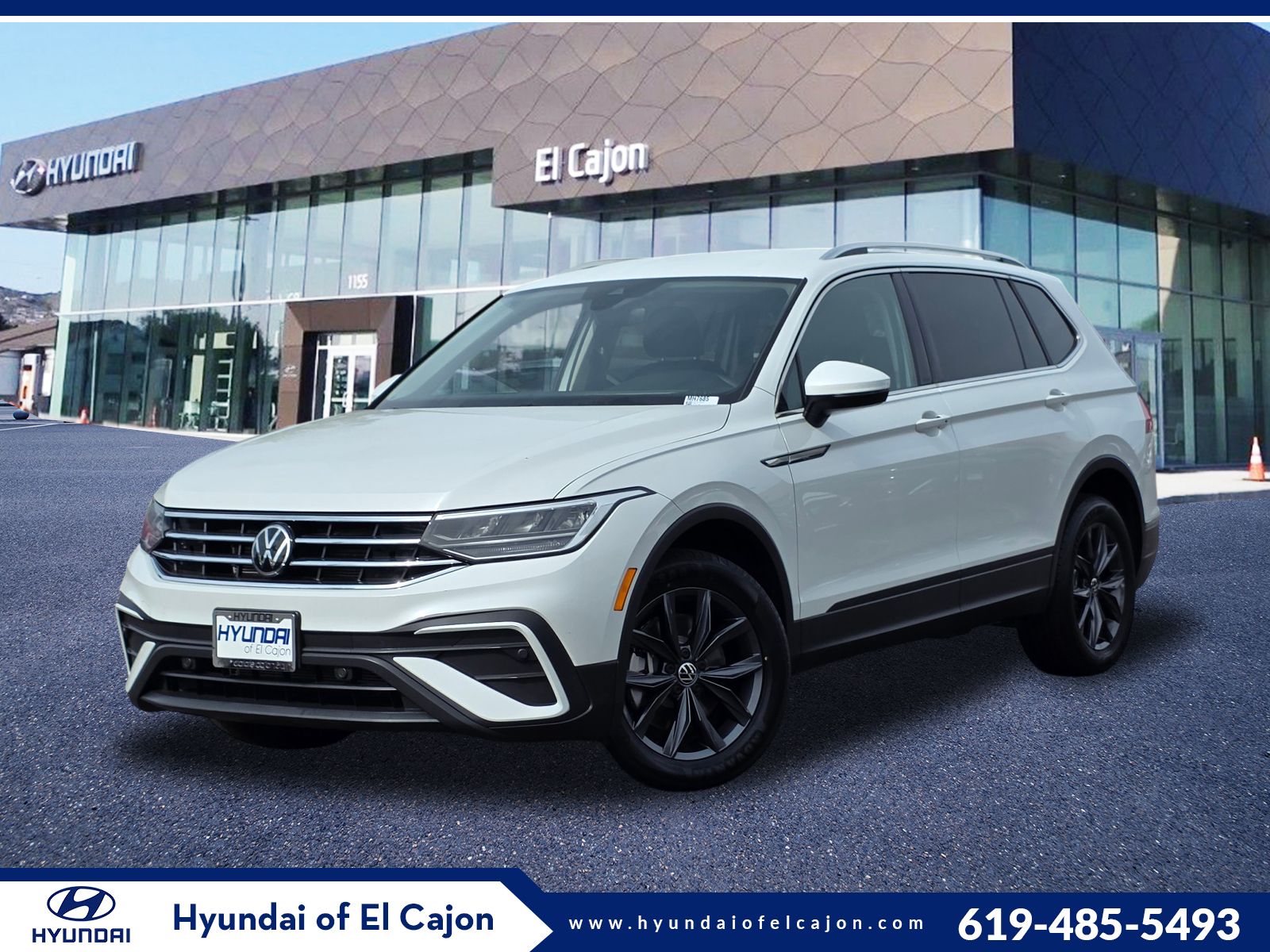 Opal White 2023 Volkswagen Tiguan SUV / Crossover Front-Wheel Drive 8-Speed Automatic
