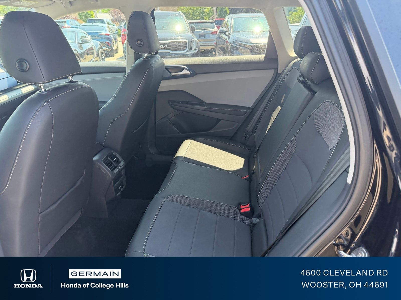 Used 2024 Black Volkswagen 1.5T SE image 12