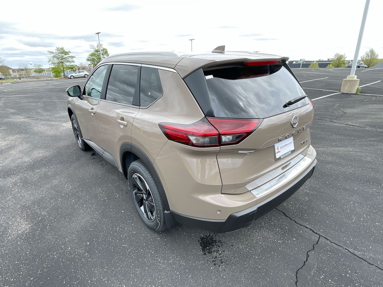 2024 Nissan Rogue SV 34