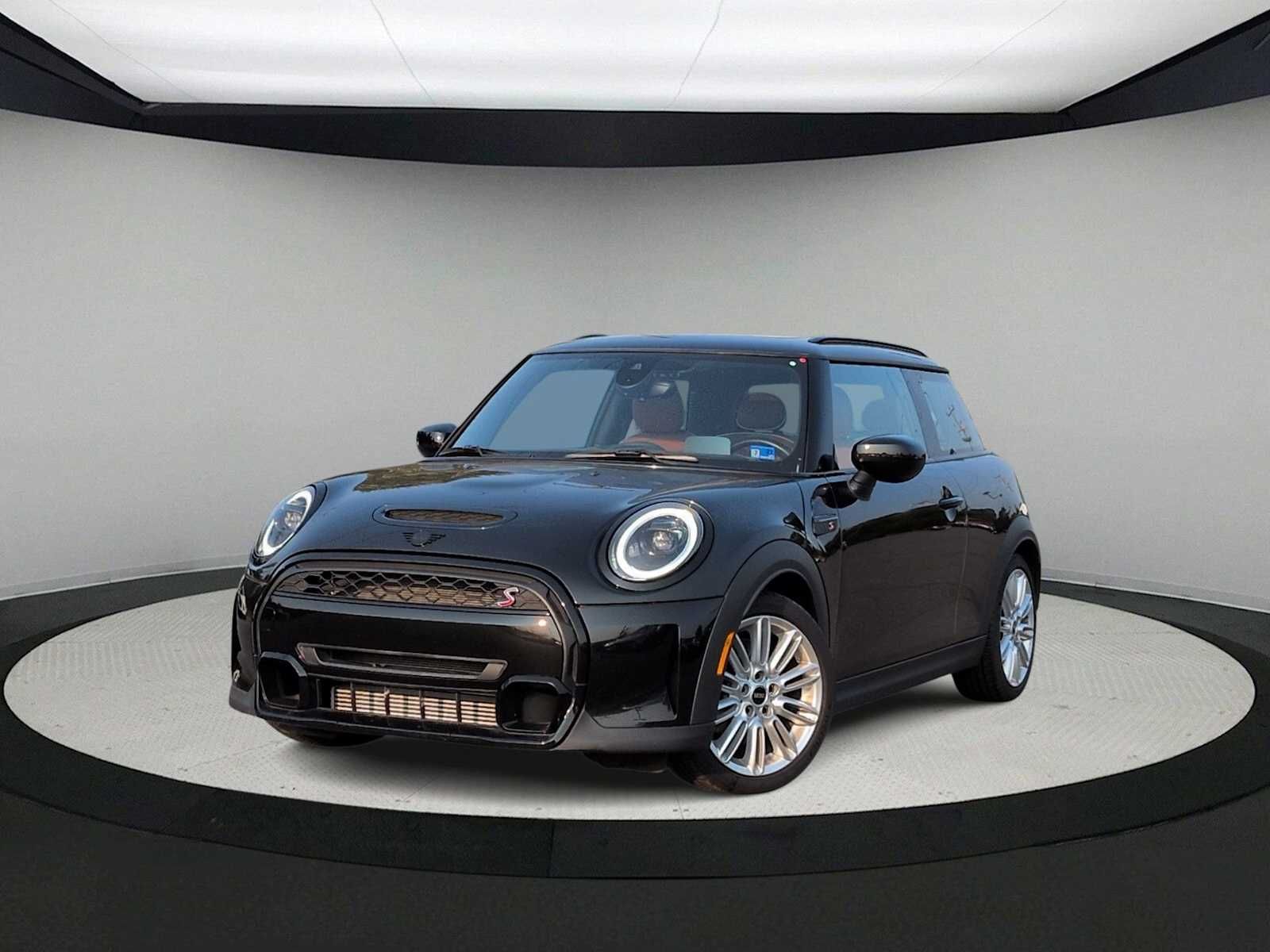 Midnight Black II 2024 MINI Cooper Hatchback Front-Wheel Drive 6-Speed Manual