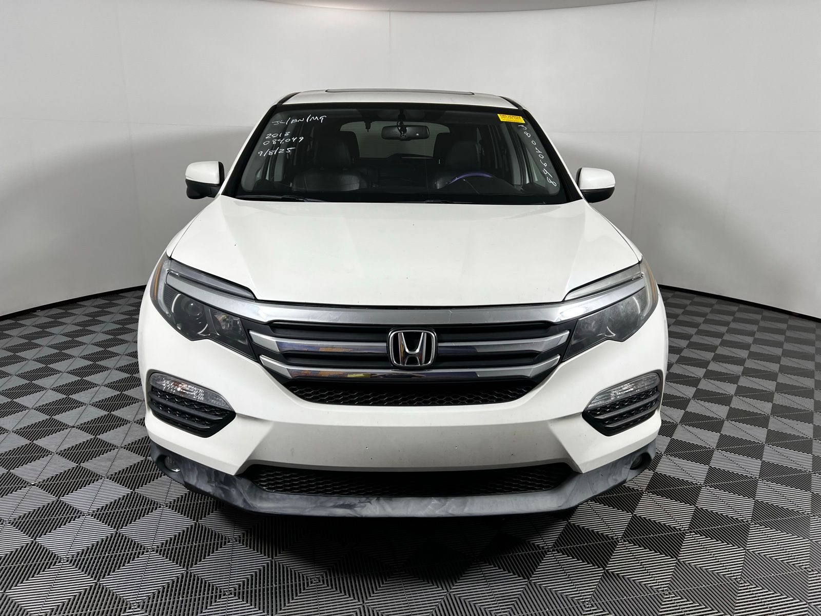 Thumbnail: 2018 Honda Pilot - 2