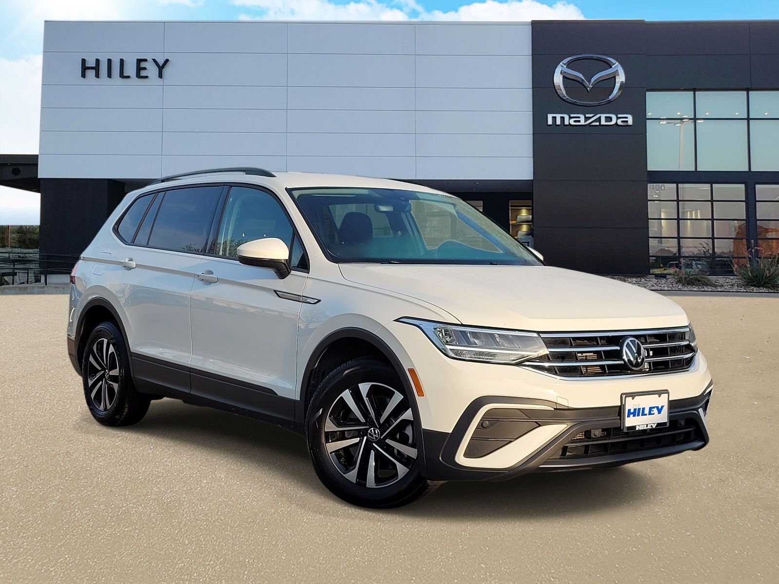 Pure White 2023 Volkswagen Tiguan S FWD SUV / Crossover Front-Wheel Drive 8-Speed Automatic