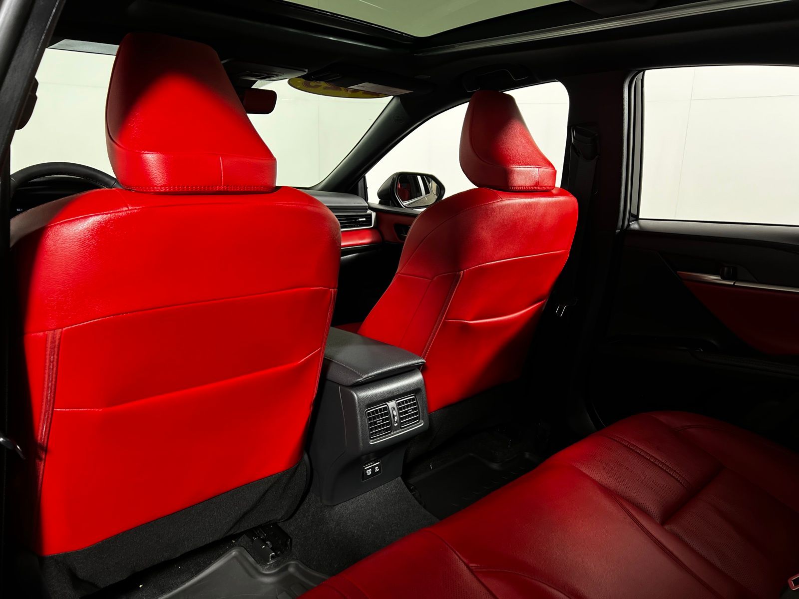 Thumbnail: 2025 Toyota Camry - 22