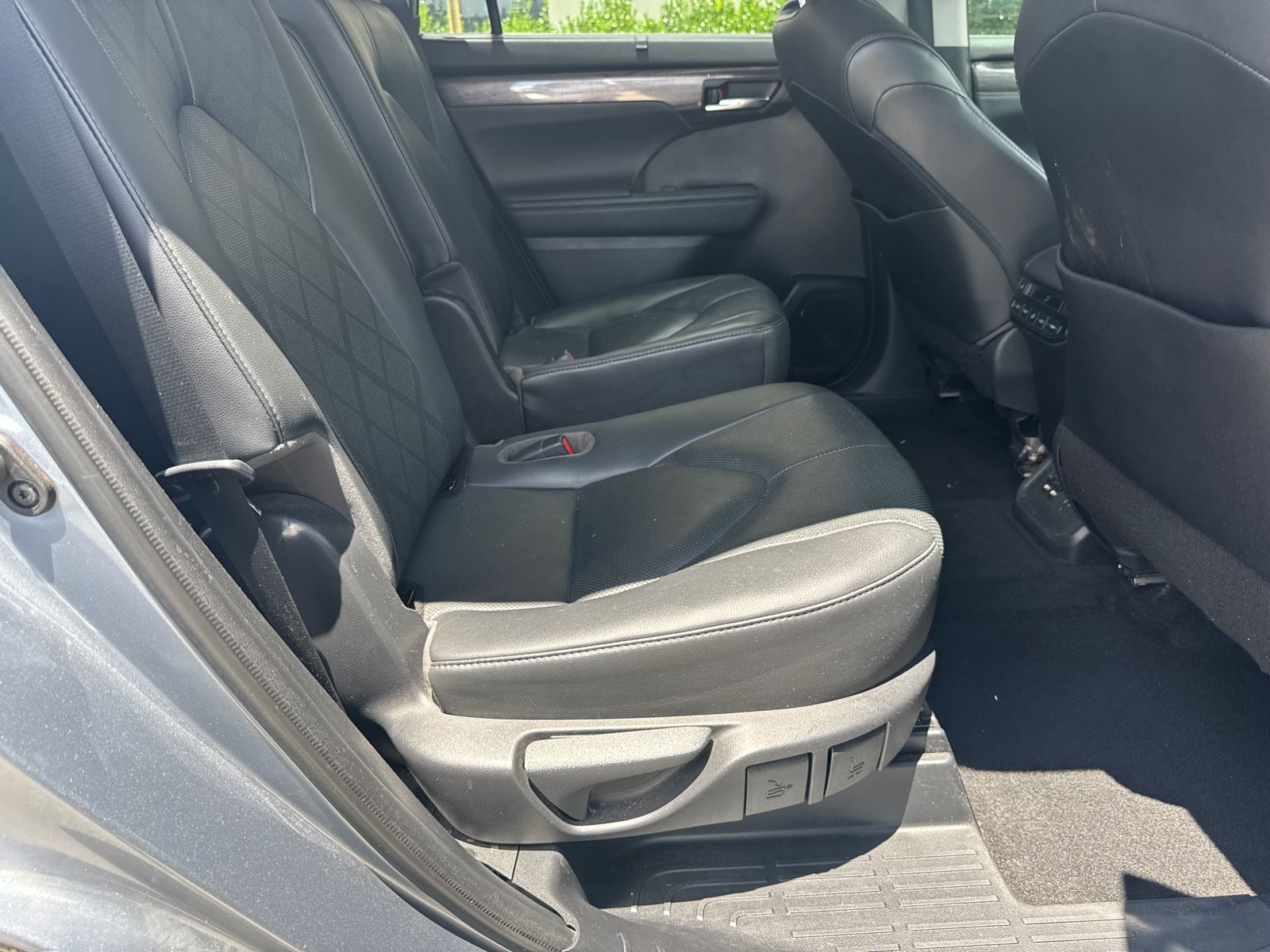 Used 2021  Toyota Platinum image 15
