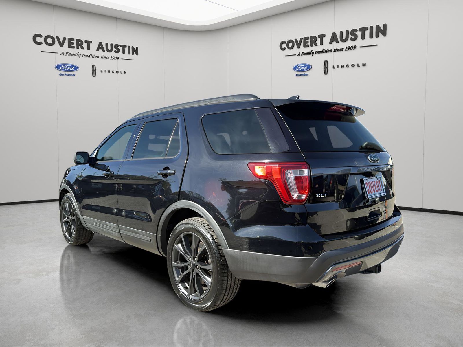 Used Car 2017 Ford Explorer  Xlt For Sale Under $20,000 In Austin, Texas