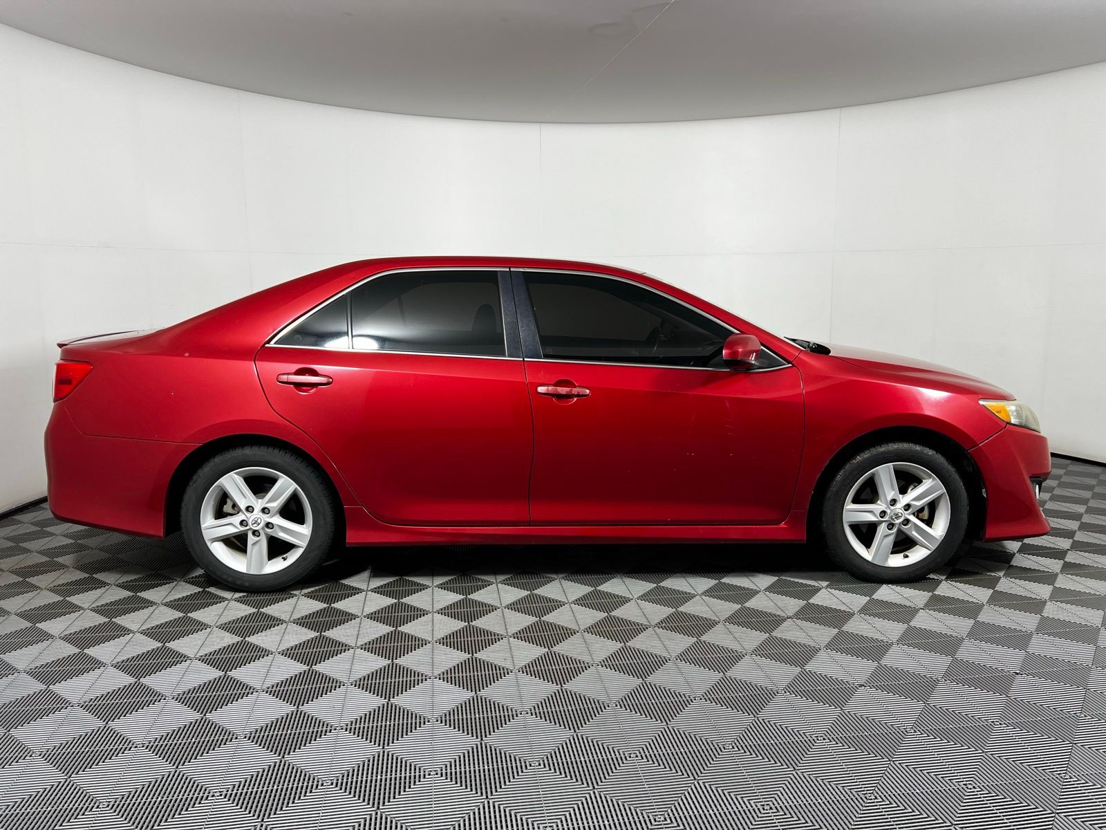 2012 Toyota Camry SE 4