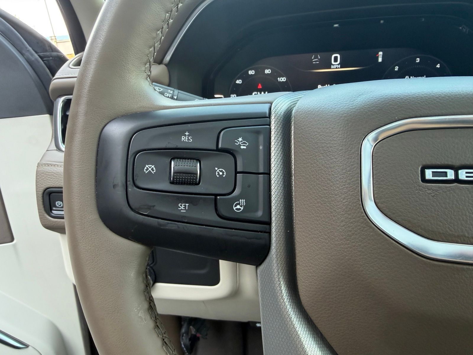 Used 2023 GMC Yukon XL SUV