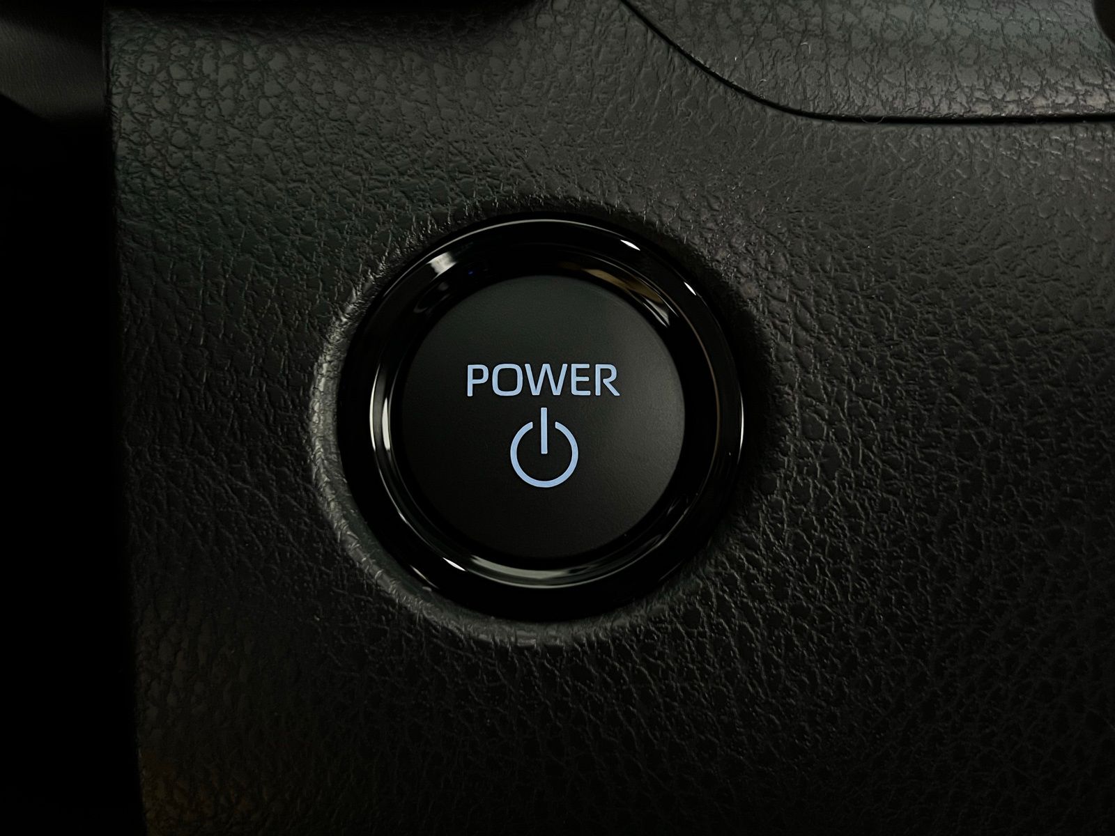 Thumbnail: 2025 Toyota Camry - 16