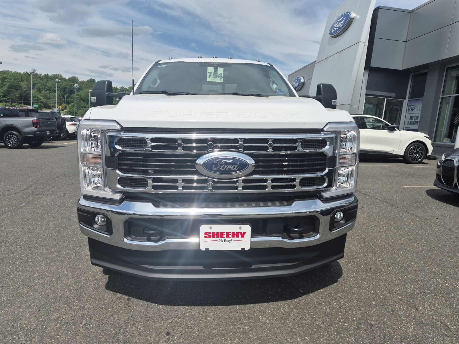 New 2026 Oxford White Ford XL SERVICE BODY image 2
