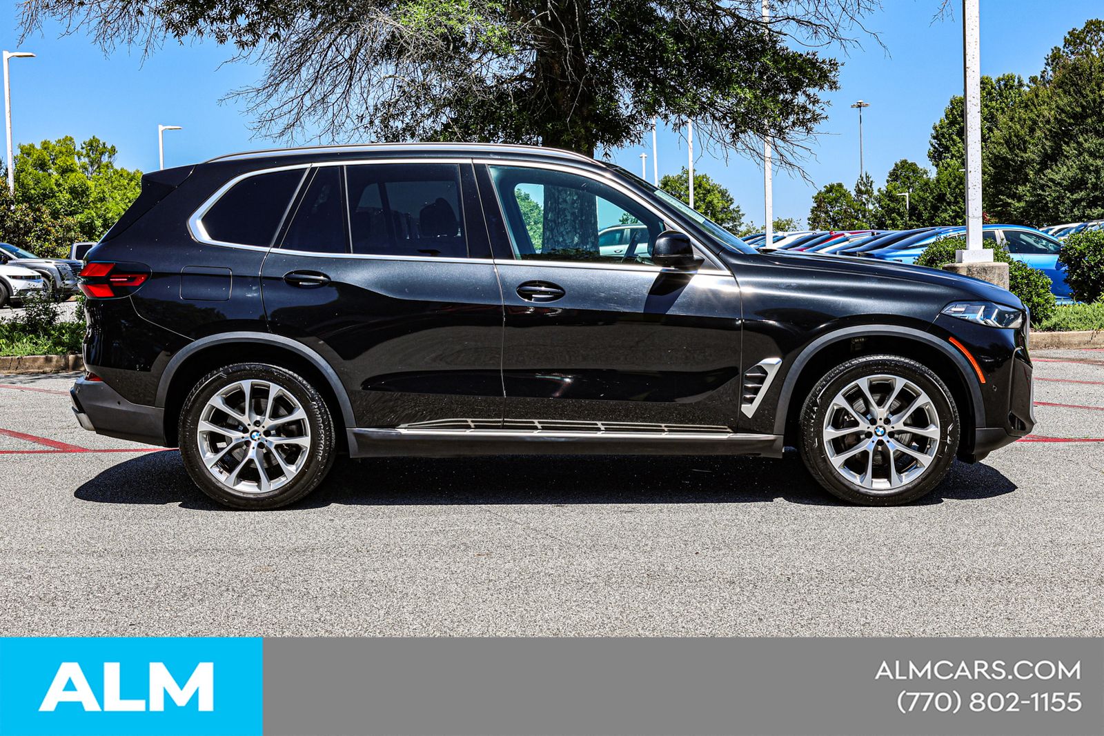 Used 2024 Black BMW sDrive40i image 11