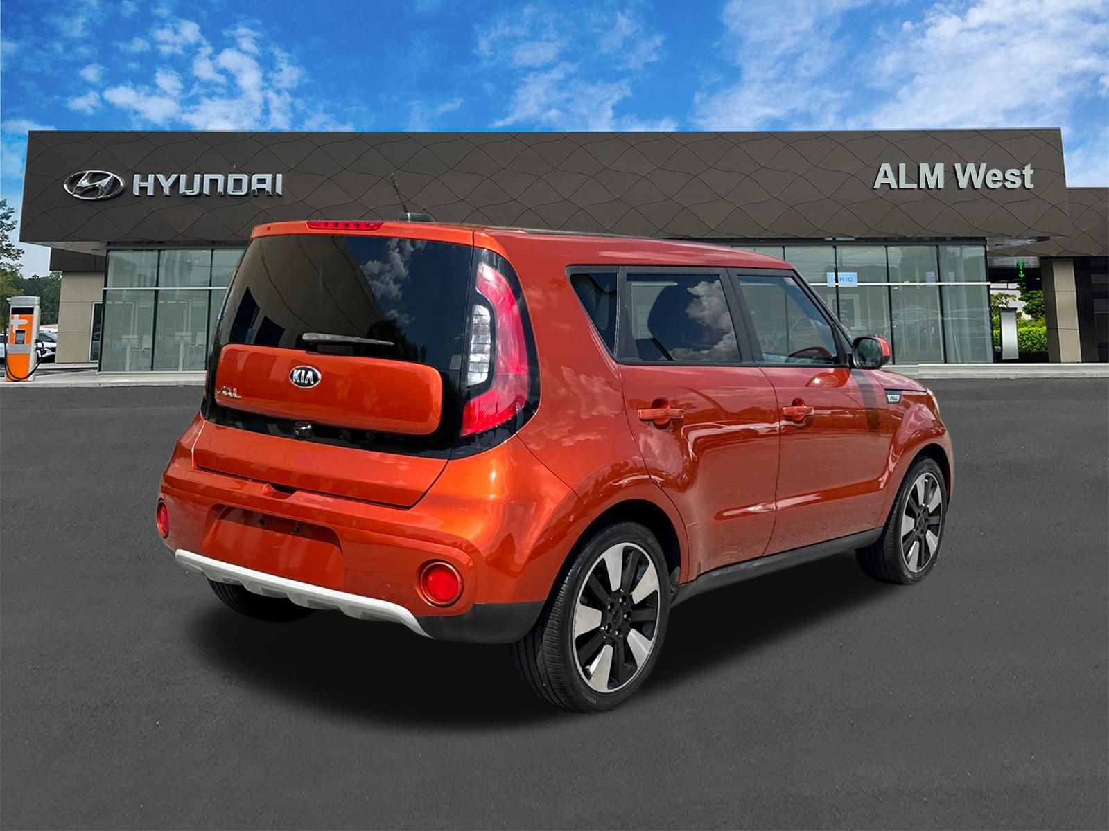 Used 2019 Orange Kia Plus image 5