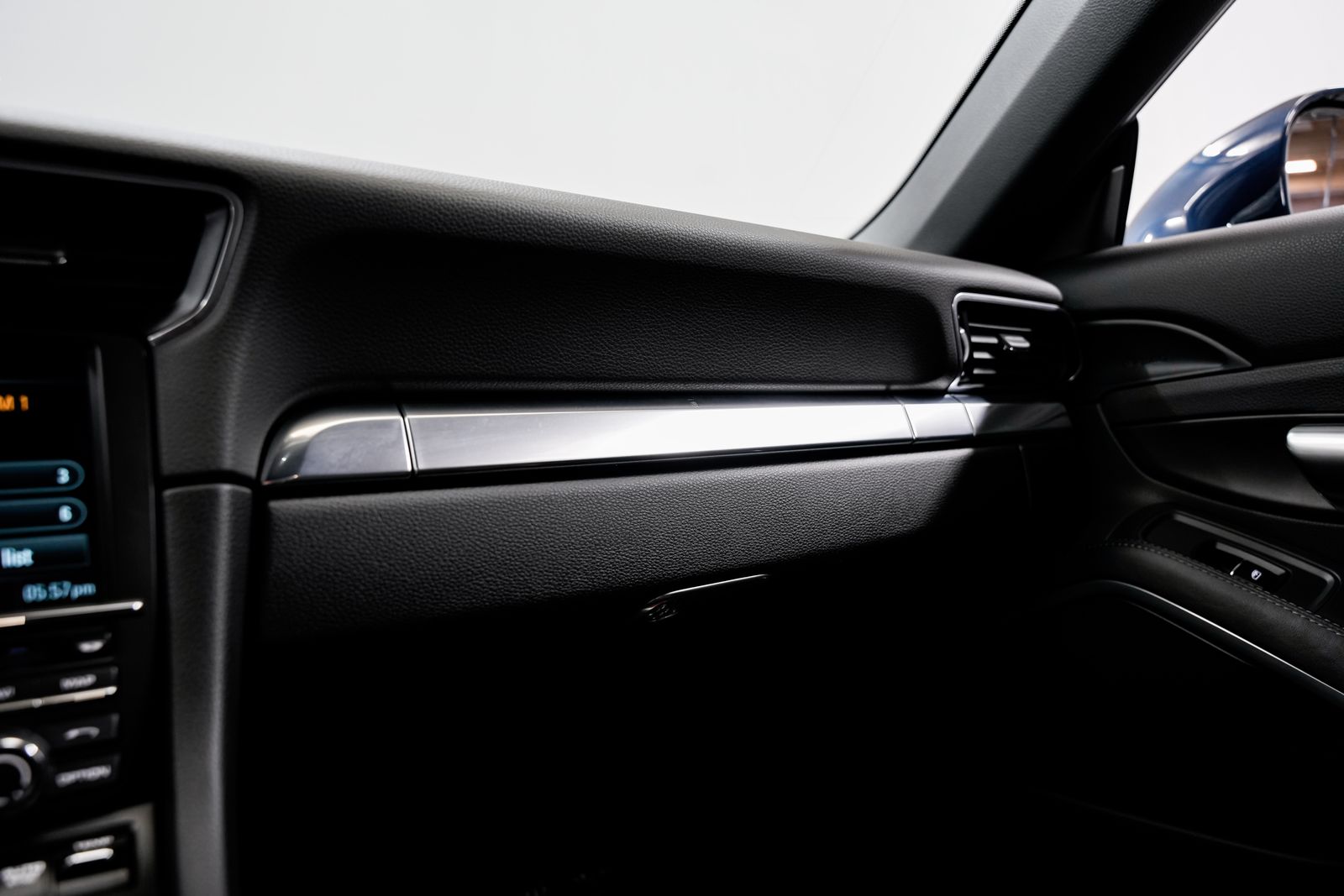 2014 Porsche 911 Carrera 4 — photo 14