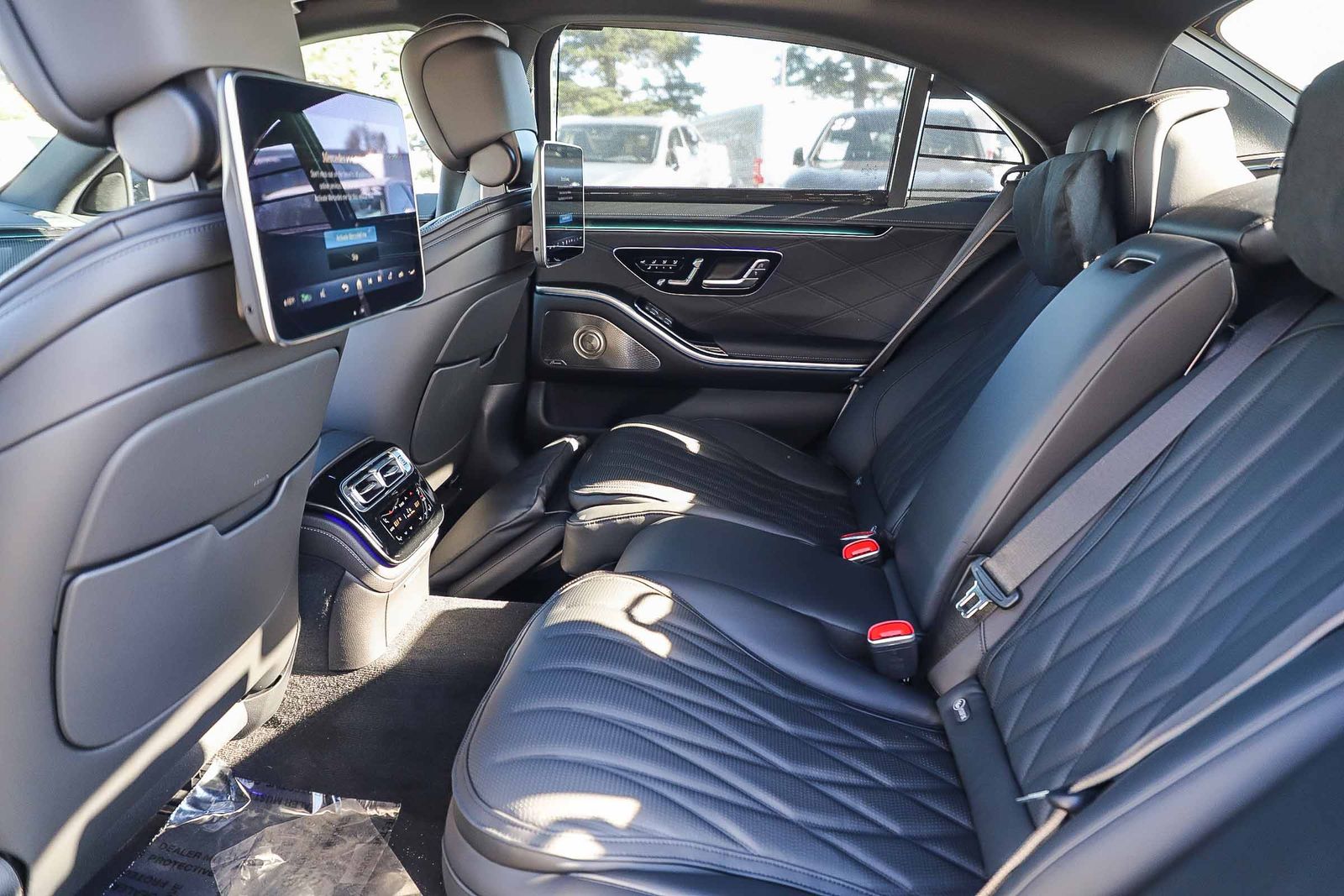 2025 Mercedes-Benz S-Class S 63 - Photo 20