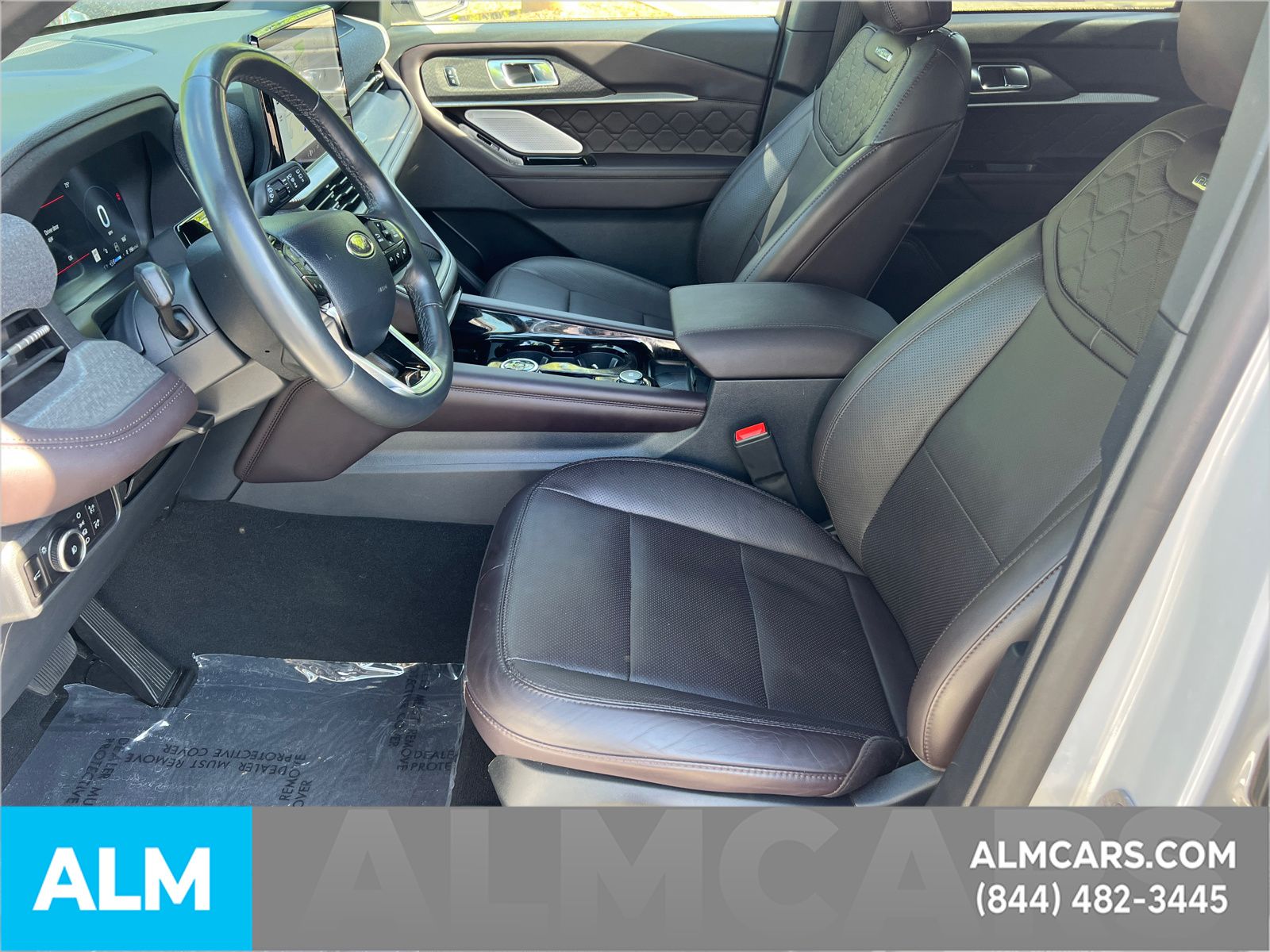 Used 2025 White Ford Platinum image 10