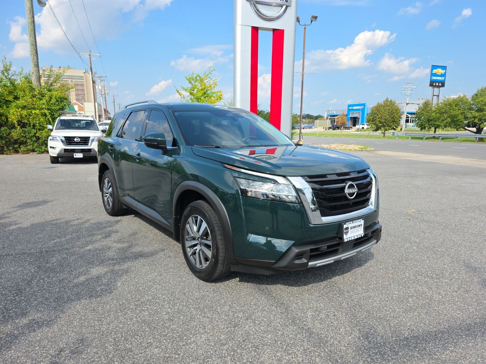 Green Pearl 2024 Nissan Pathfinder SUV / Crossover All-Wheel Drive 9-Speed Automatic