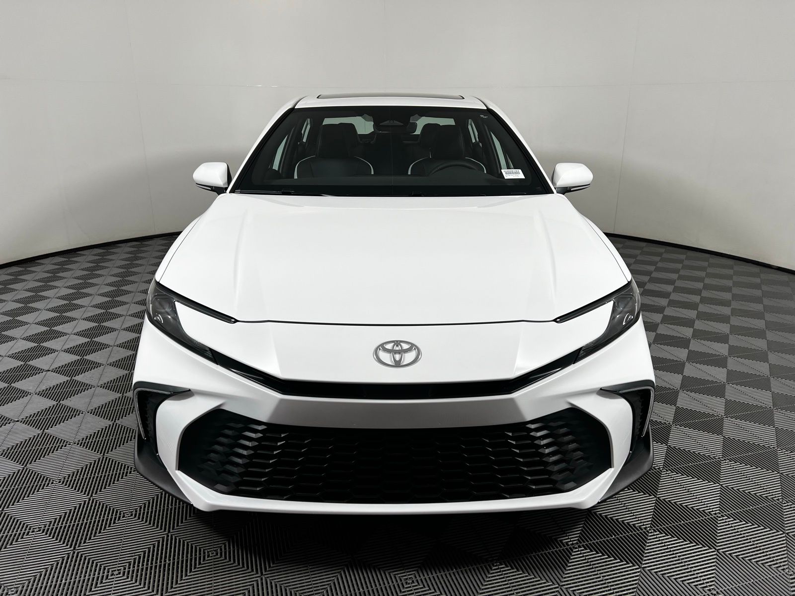 2025 Toyota Camry SE 2