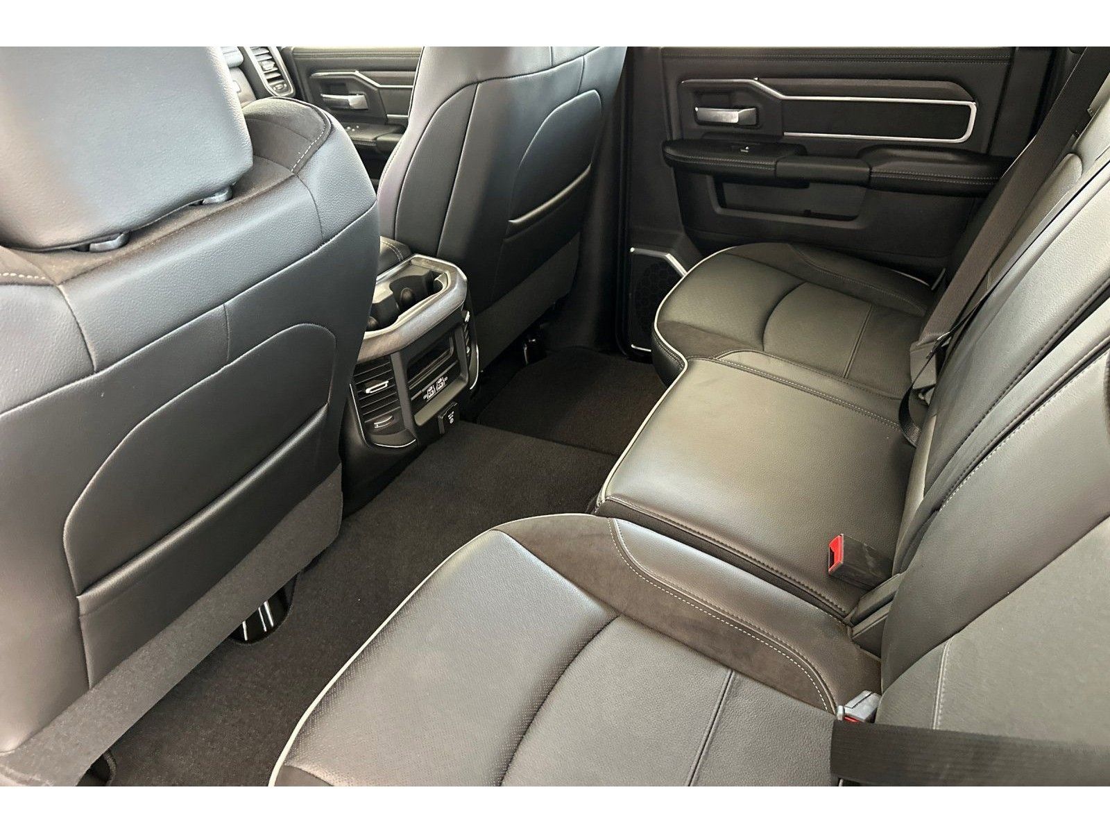 2026 RAM 2500 Laramie - Photo 13