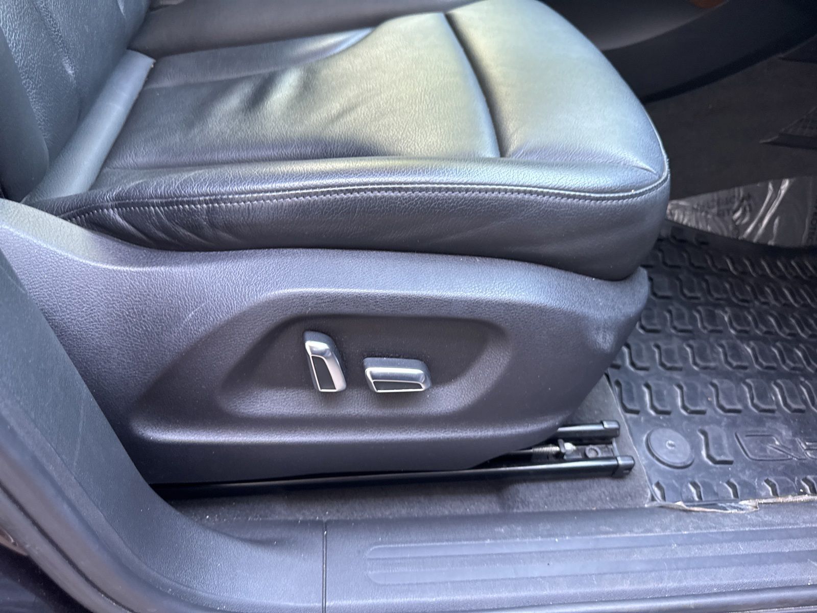 Used 2014 Lava / Gray Pearl Audi 2.0T Prestige image 36