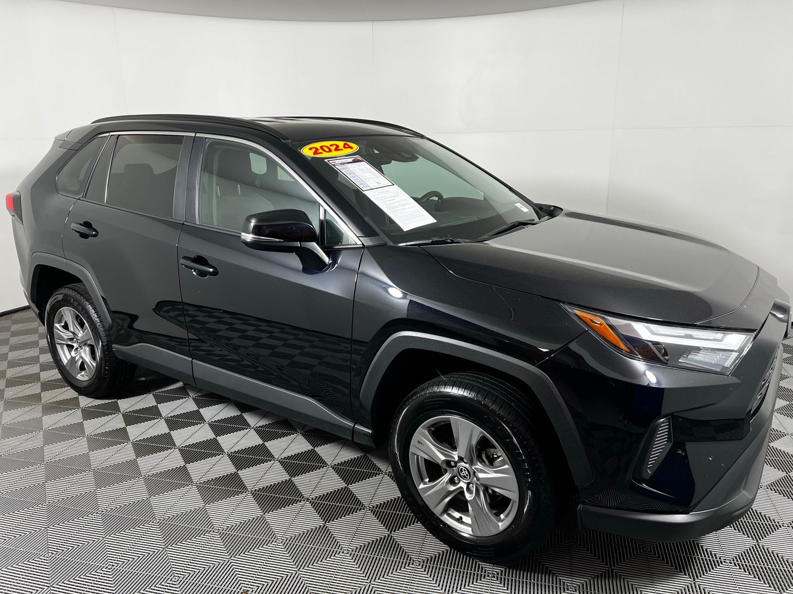 Thumbnail: 2024 Toyota RAV4 - 3