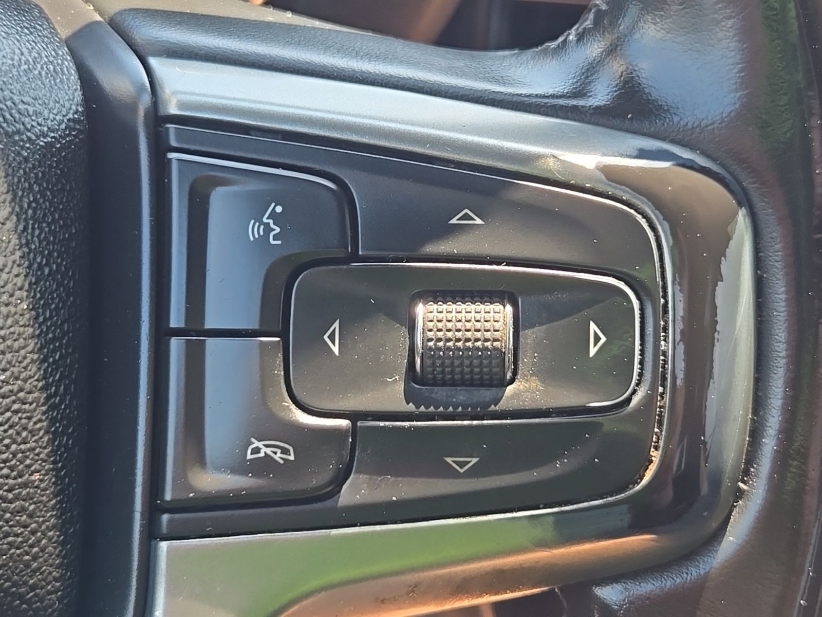 Used 2023 Gray Chevrolet LT image 19