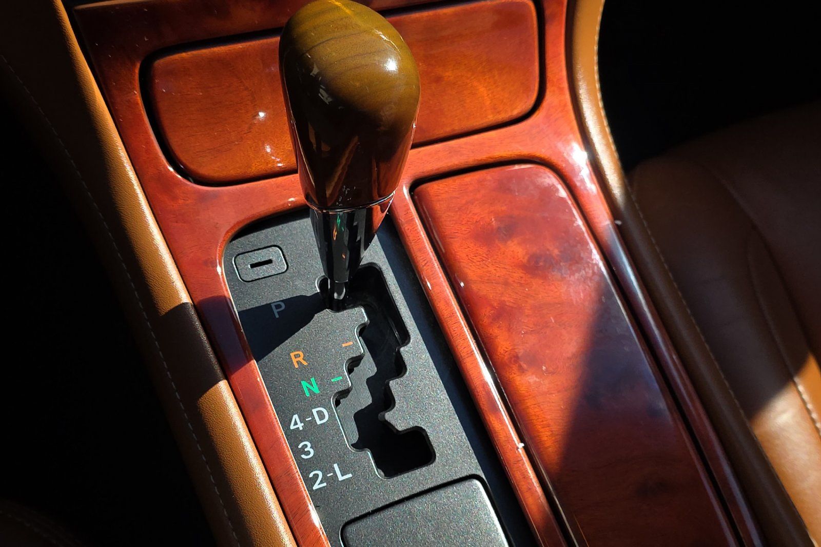 Used 2002 White Gold Crystal Lexus 430 image 19