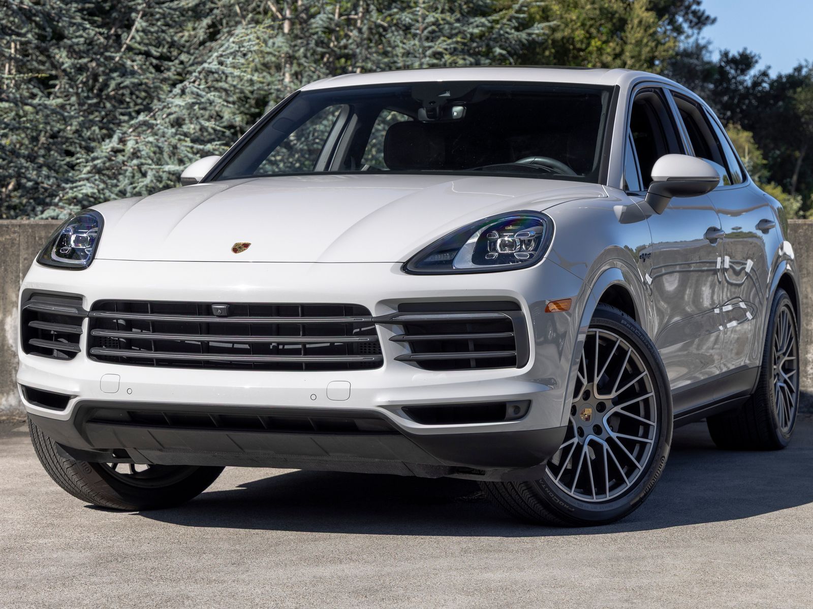 Chalk 2023 Porsche Cayenne Platinum Edition AWD SUV / Crossover All-Wheel Drive 8-Speed Automatic
