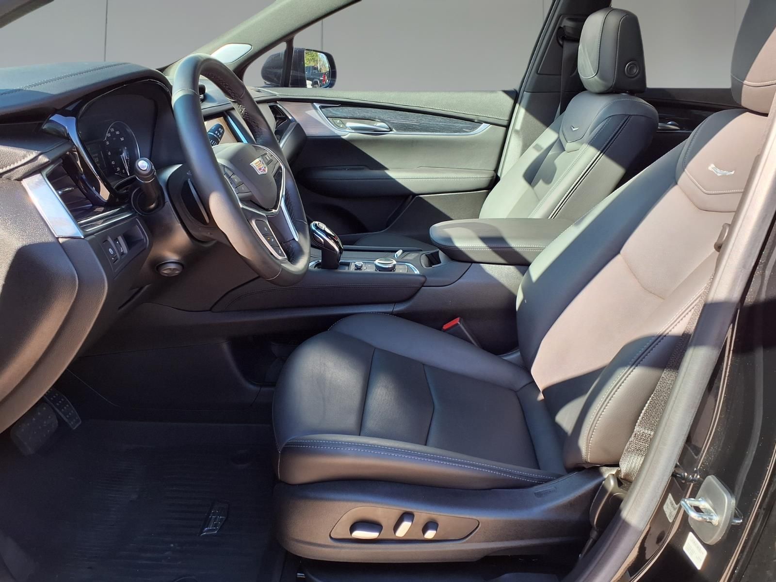 2023 Cadillac XT5 Premium Luxury Black at Bayway Cadillac of The Woodlands