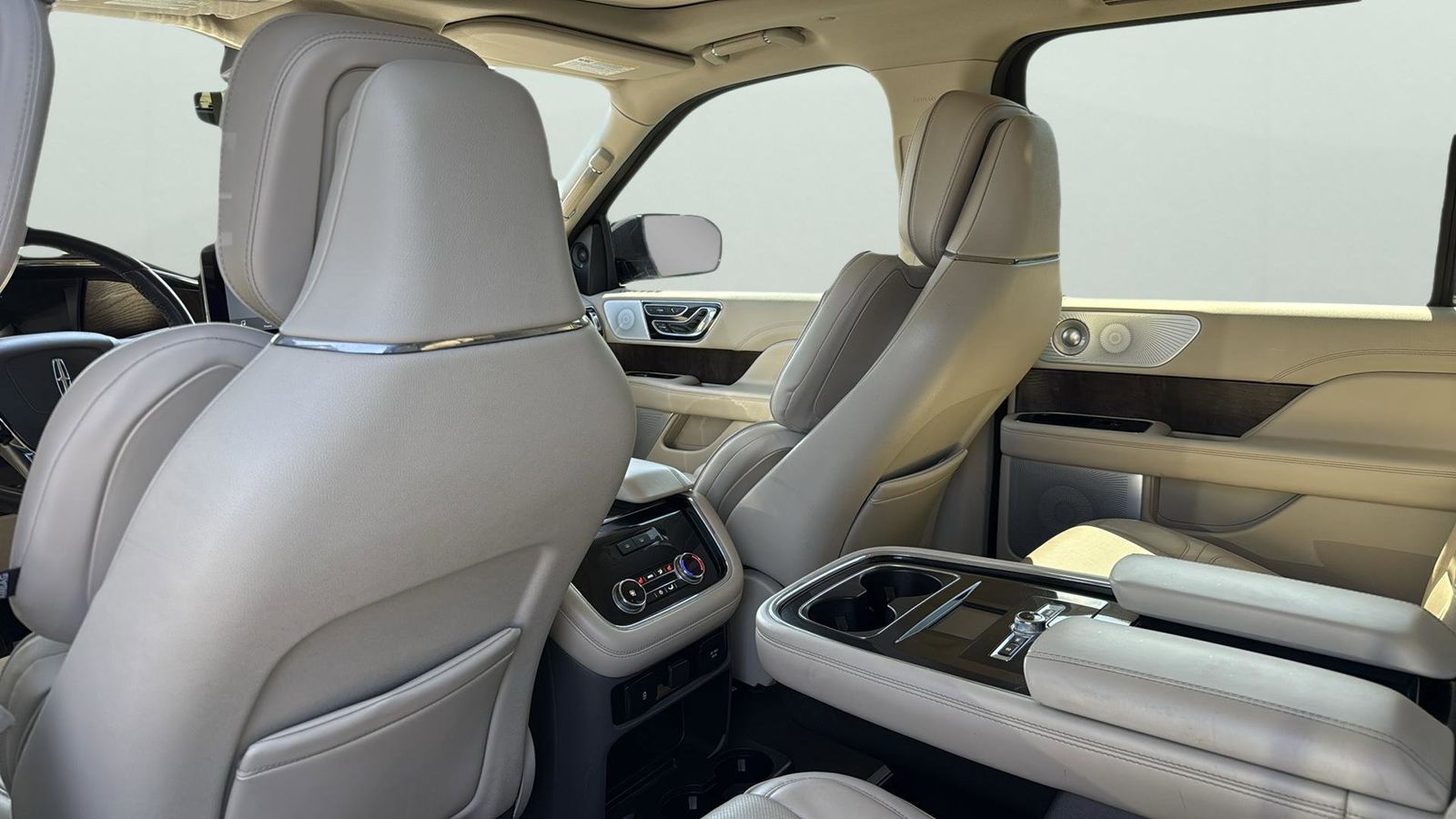 Used Car 2019 Lincoln Navigator  Reserve For Sale Under $35,000 In Austin, Texas