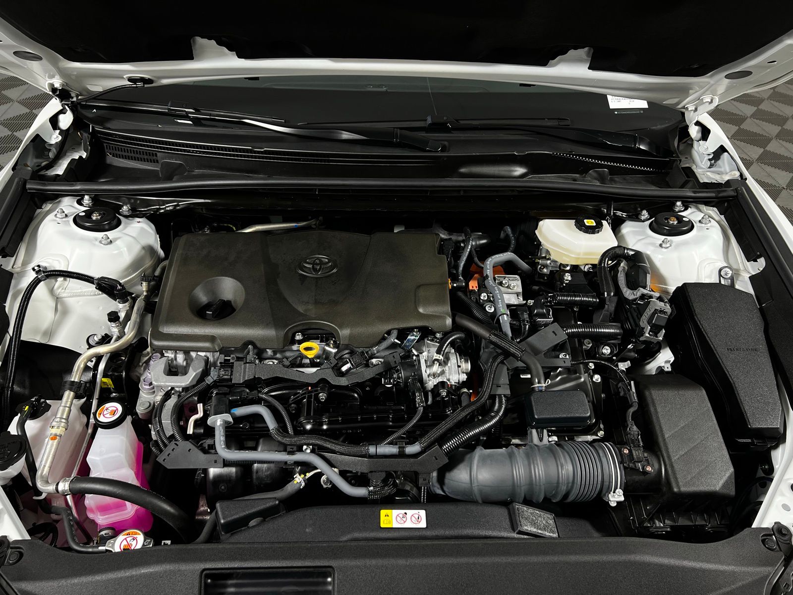 Thumbnail: 2025 Toyota Camry - 9