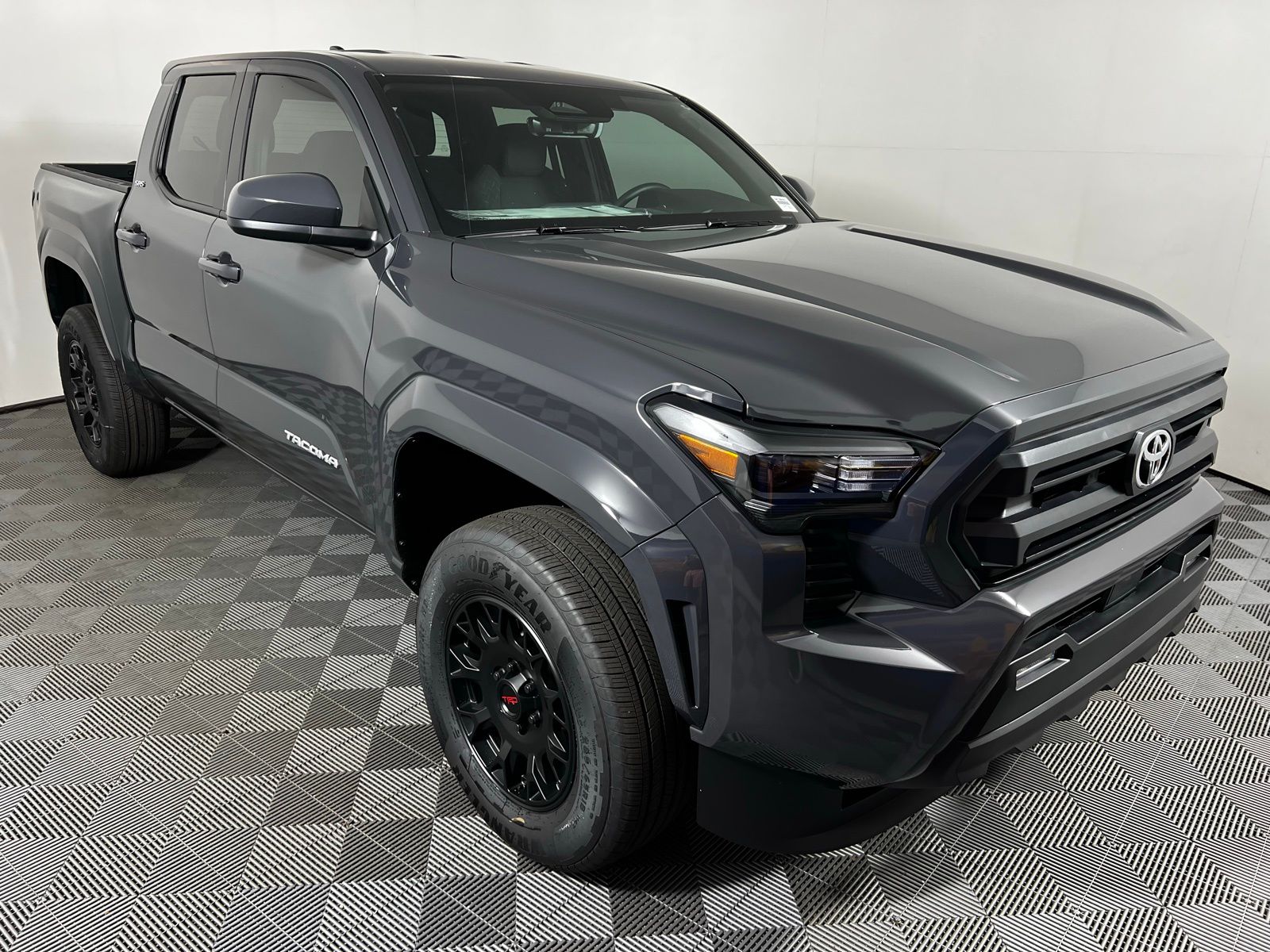 Thumbnail: 2025 Toyota Tacoma - 3