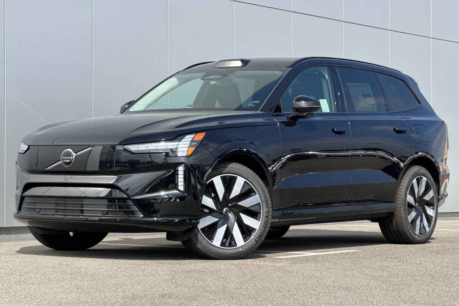2025 Volvo EX90 Twin Performance Ultra 7-Passenger eAWD