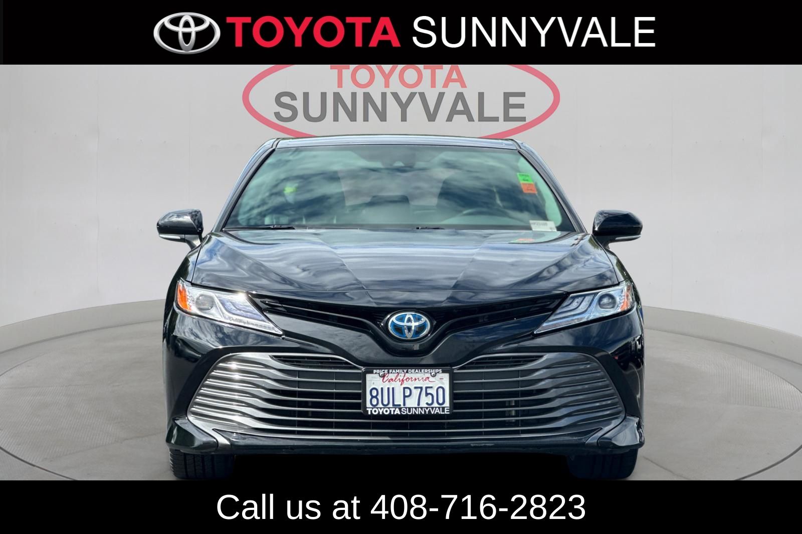 Used 2020 Toyota Camry Hybrid Sedan