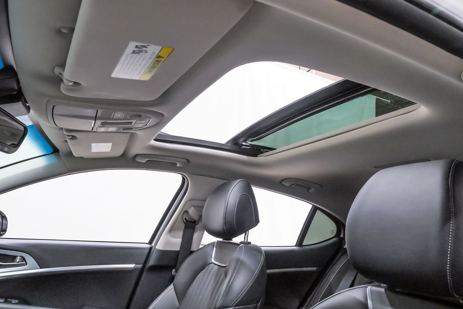 2019 Genesis G70 2.0T Advanced Silver at Autostrade
