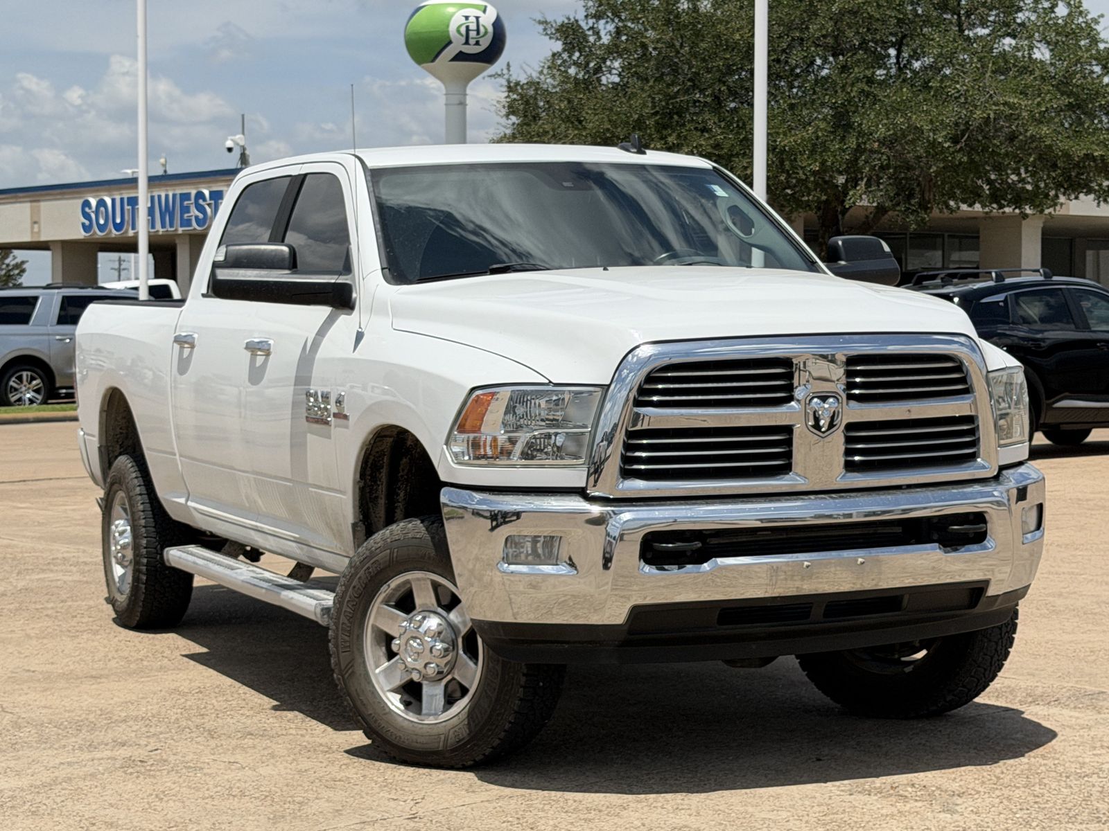 Bright White Clearcoat 2013 RAM 2500 Pickup Truck Four-Wheel Drive 6-Speed Automatic