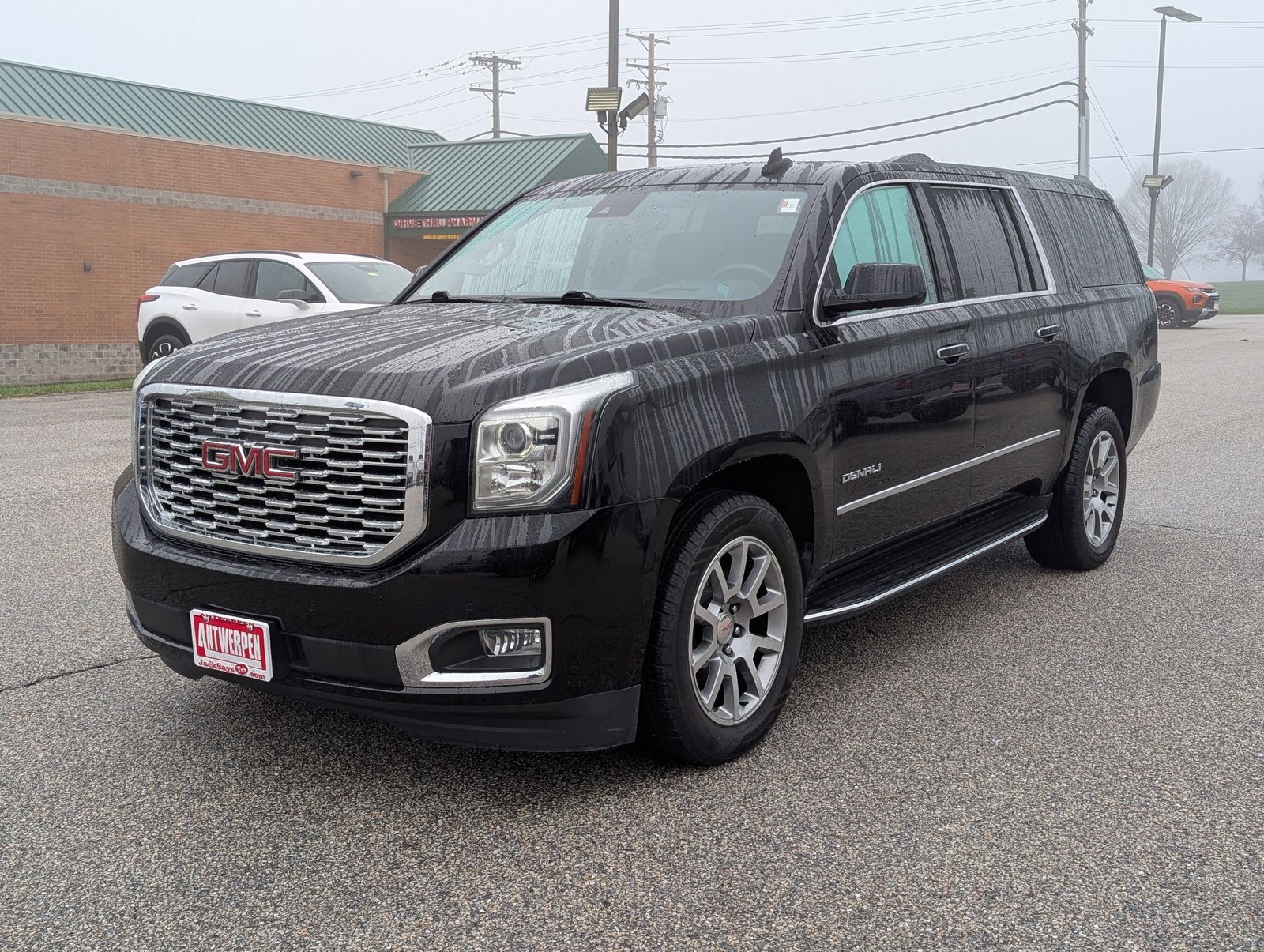 View vehicle photo 7