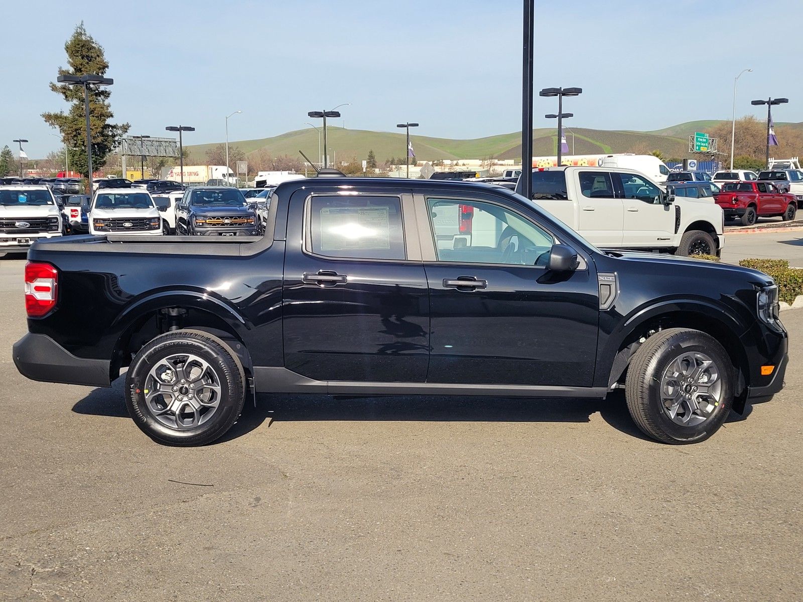 New 2026 Black Ford XLT image 3