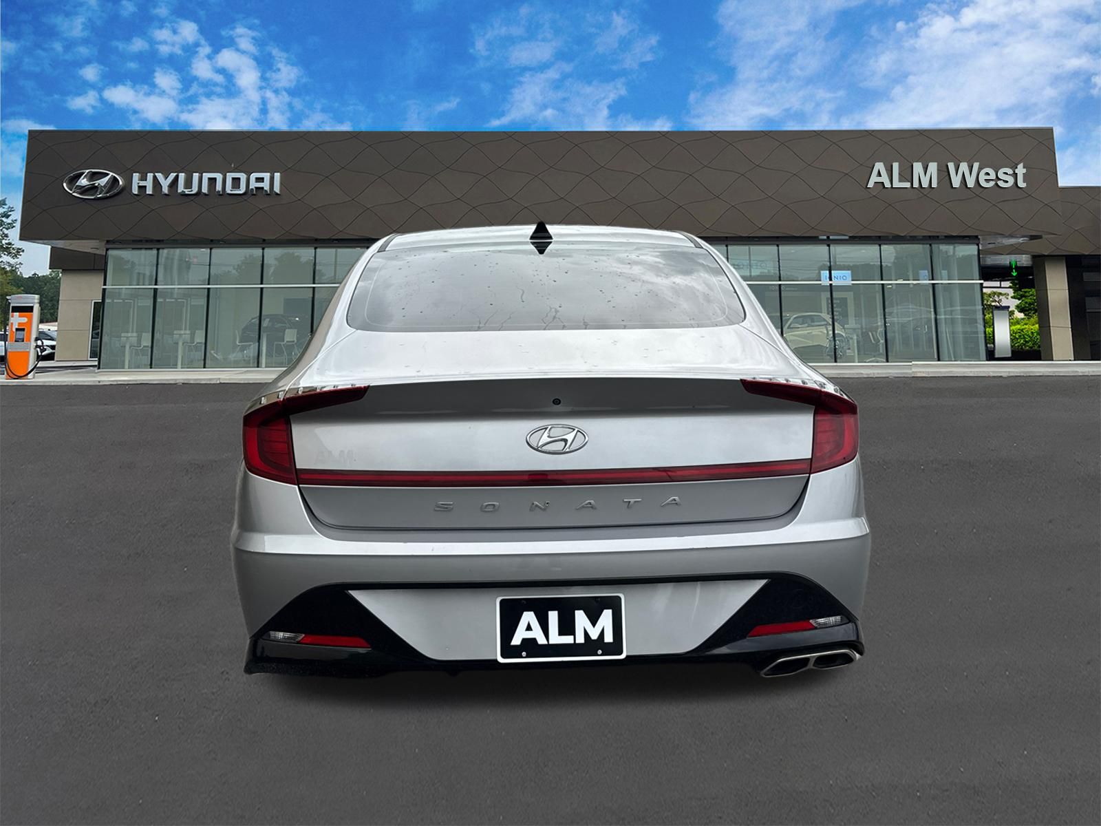 Used 2023 Silver Hyundai SEL image 6