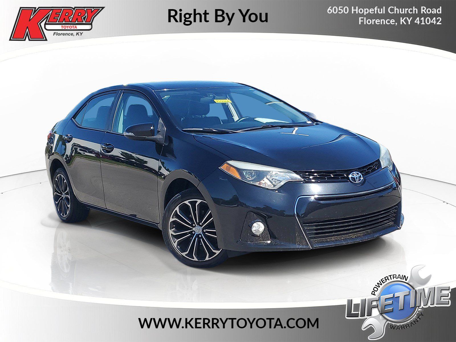 2016 Toyota Corolla Negro (Black Sand Pearl) Sedán Tracción delantera 4 velocidades Automática