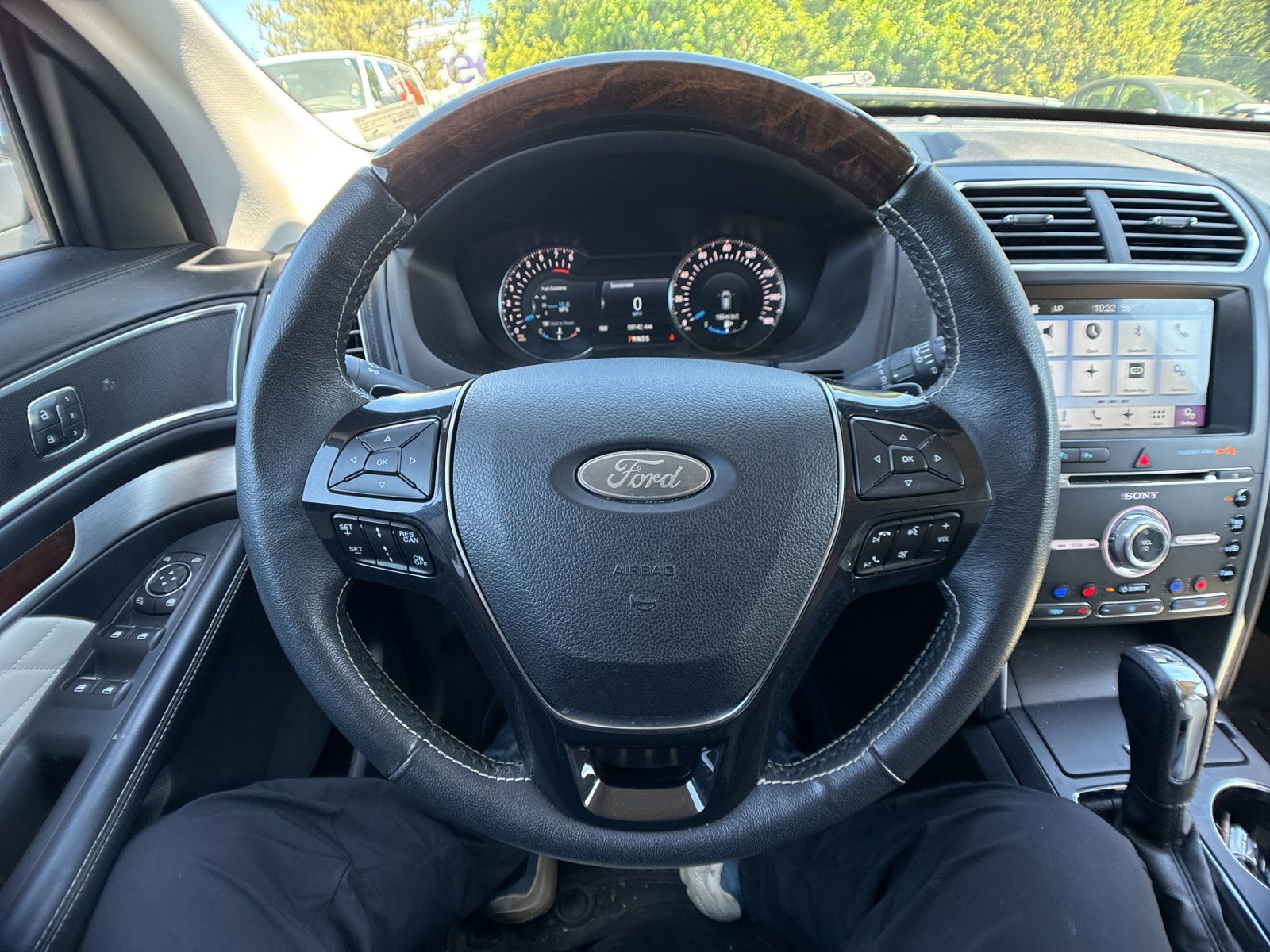Used 2017 Shadow Black Ford Platinum image 18