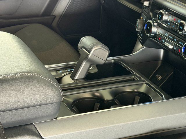 New 2026 Oxford White Ford XLT image 12
