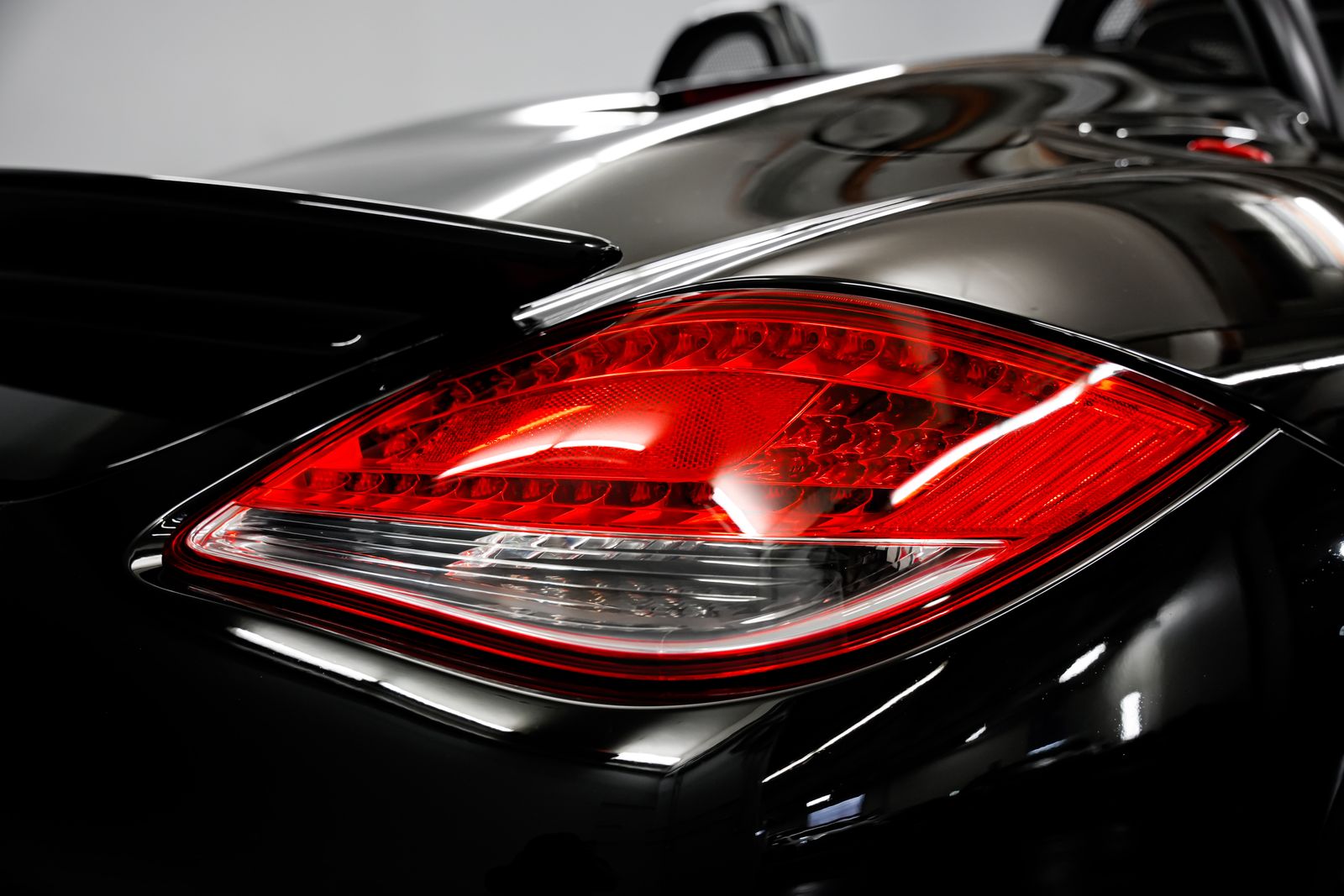 2011 Porsche Boxster Spyder — photo 32