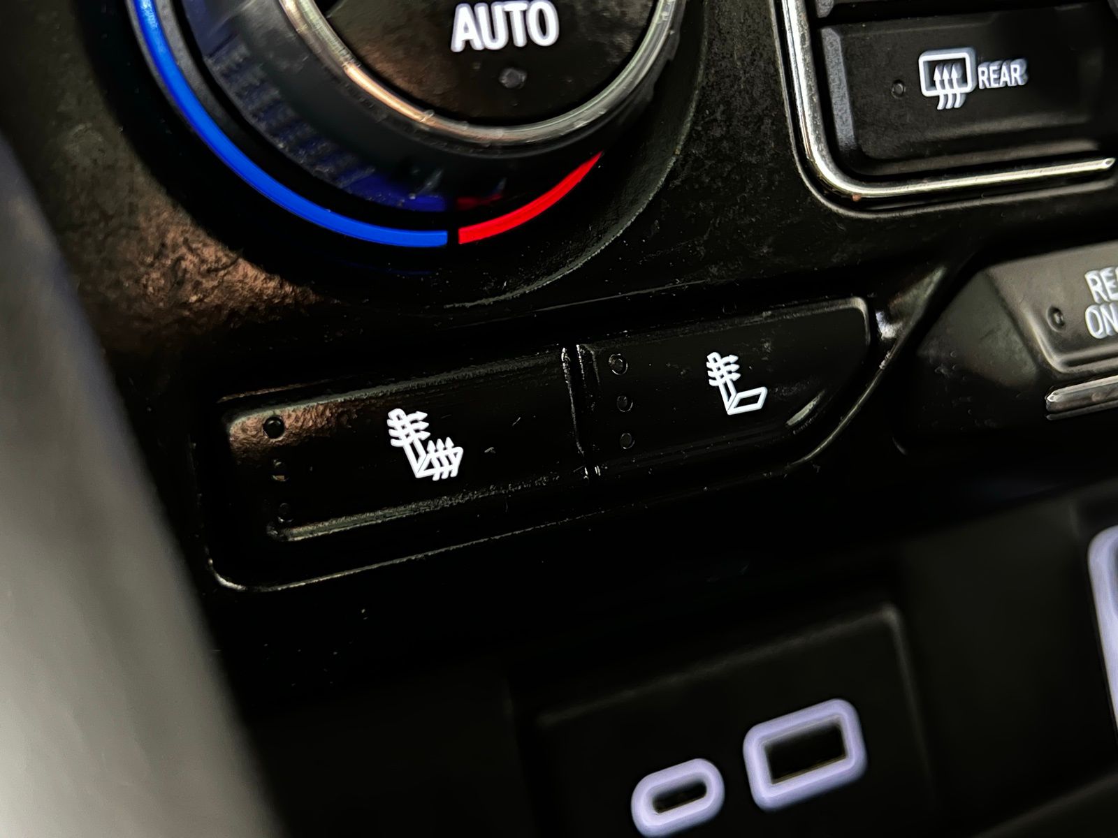 Thumbnail: 2024 Chevrolet Tahoe - 21