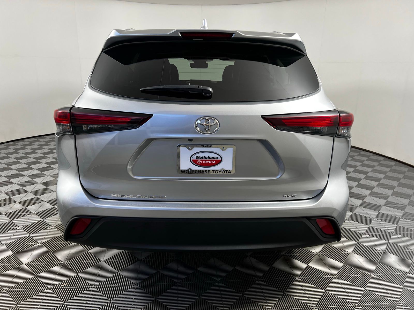 Thumbnail: 2024 Toyota Highlander - 6