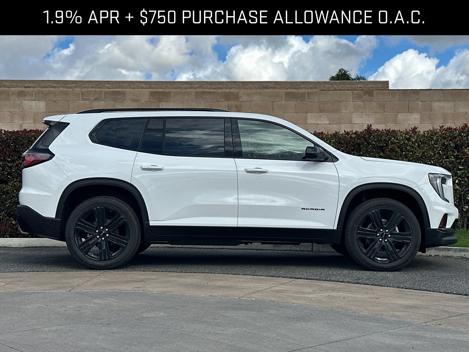 View vehicle photo 3