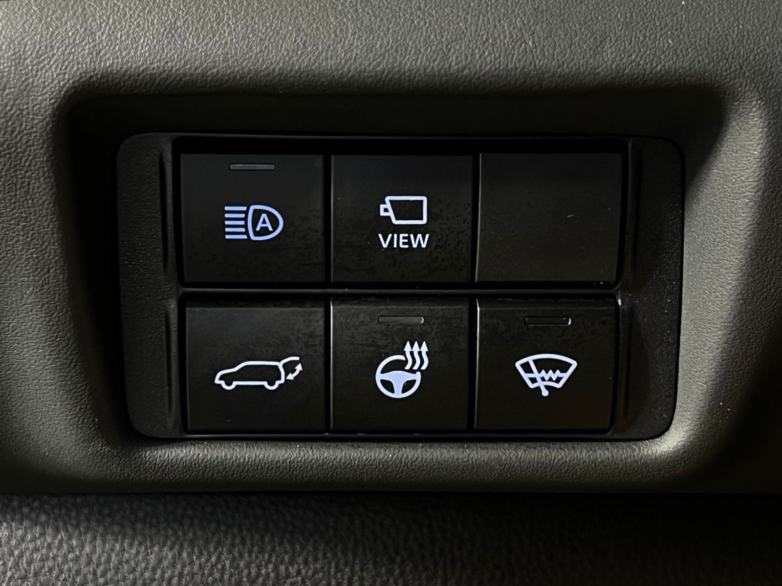 Thumbnail: 2021 Toyota Highlander - 24