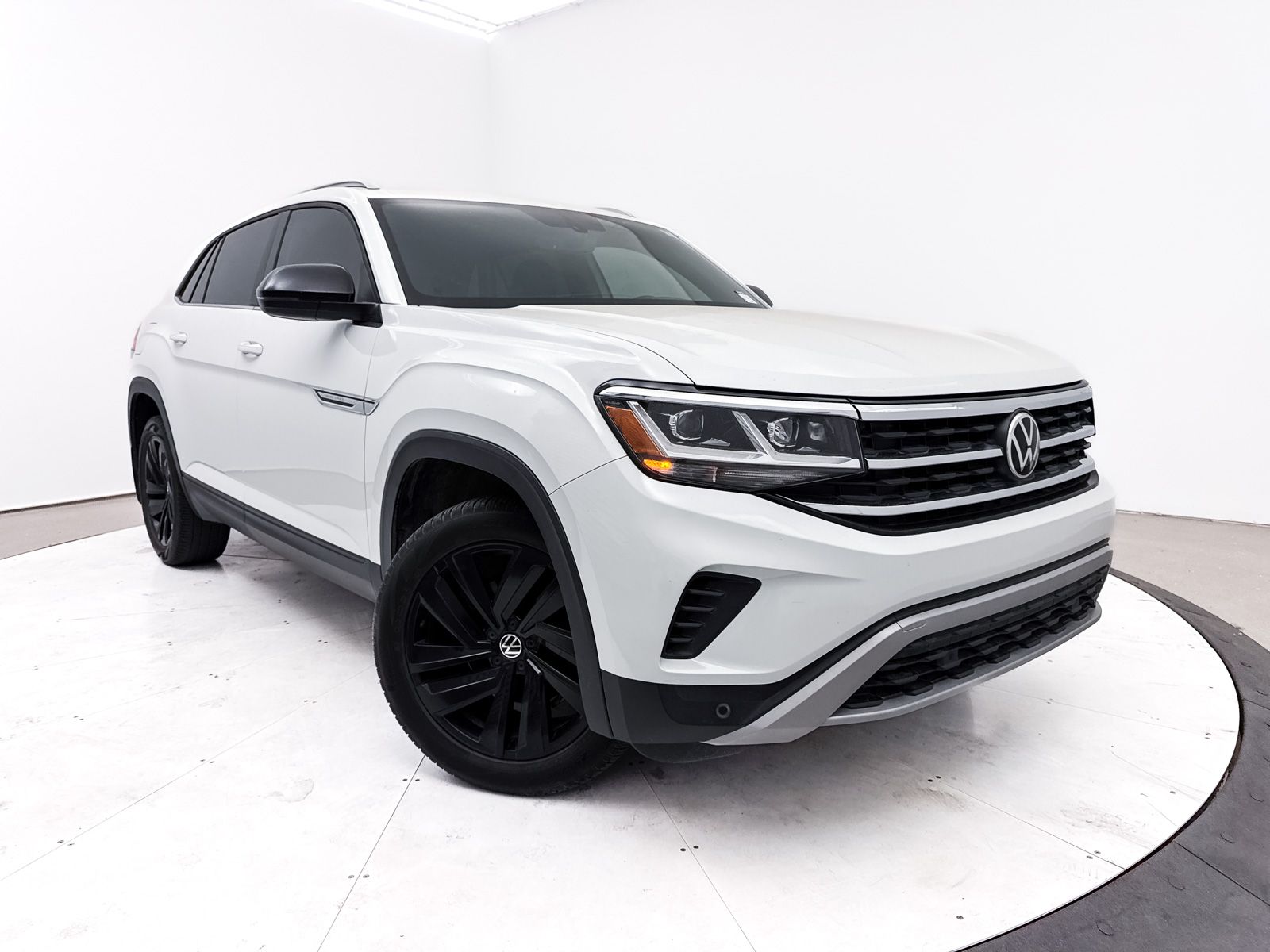 2021 Volkswagen Atlas Cross Sport 2.0T SE w/Technology