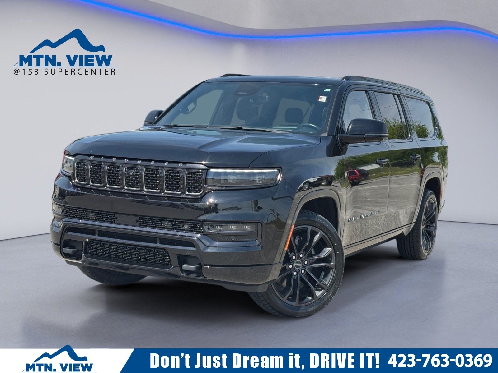 Diamond Black Crystal Pearlcoat 2023 Jeep Grand Wagoneer L Series III 4WD SUV / Crossover Four-Wheel Drive 8-Speed Automatic