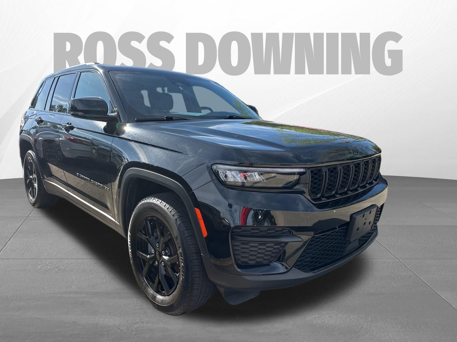 2025 Jeep Grand Cherokee Altitude - 2