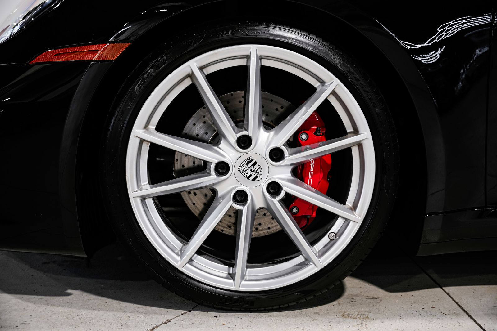 2022 Porsche 911 Carrera 4S — photo 46