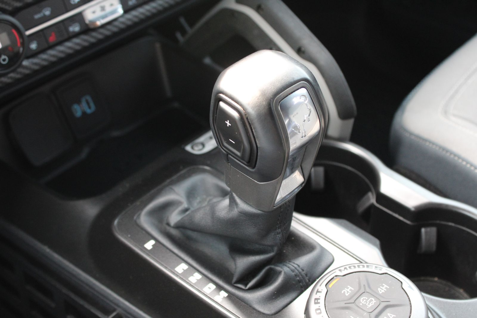 Used 2021 Blue Ford Outer Banks image 18